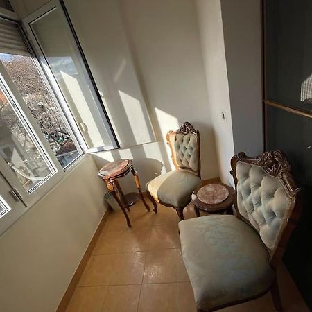 Sun Apartment In The Heart Of Tiranë Luaran gambar